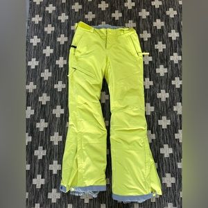 Women’s snowboard pants